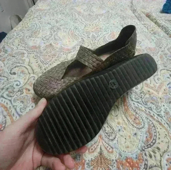 Bare Traps women's clog style shoe size 7 - Picture 3 of 8